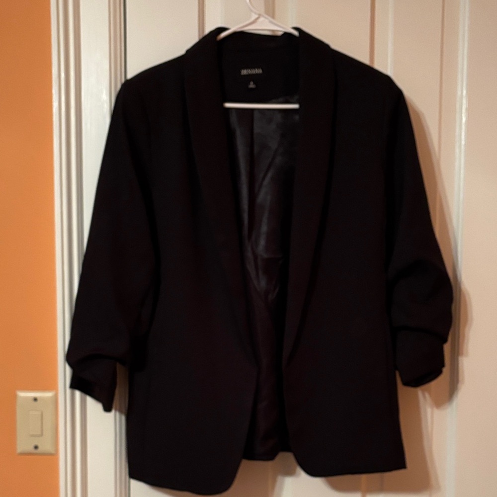 Zenana Outfitters Black Blazer